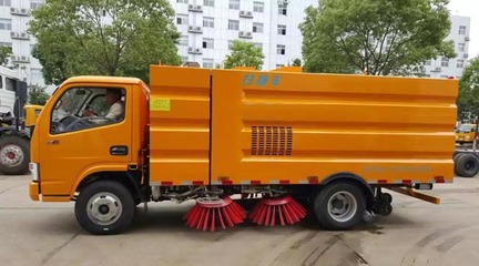 多利卡D6掃路車 城市環(huán)衛(wèi)的高效守護者